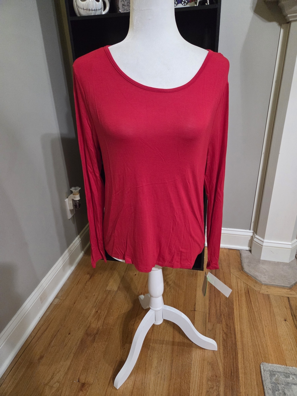 Copper Key Long Sleeve Scoop Neck Top in Red